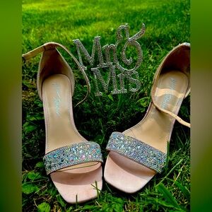 Betsy Johnson shoes size 7